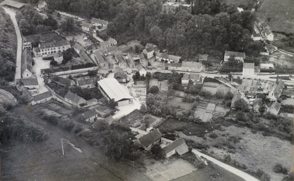 Vue aérienne , vers 1960,
Prêt de Hubert De Chezelles